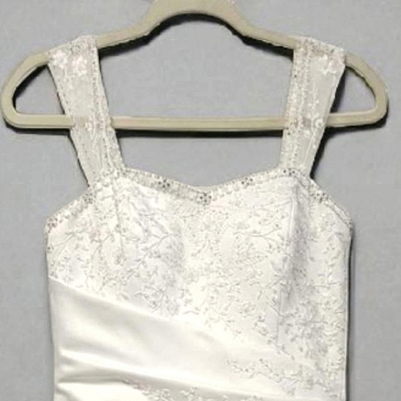 Michaelangelo T8612 Elegant Beaded White Wedding Gown  Embroidered Details 10 - Picture 6 of 15